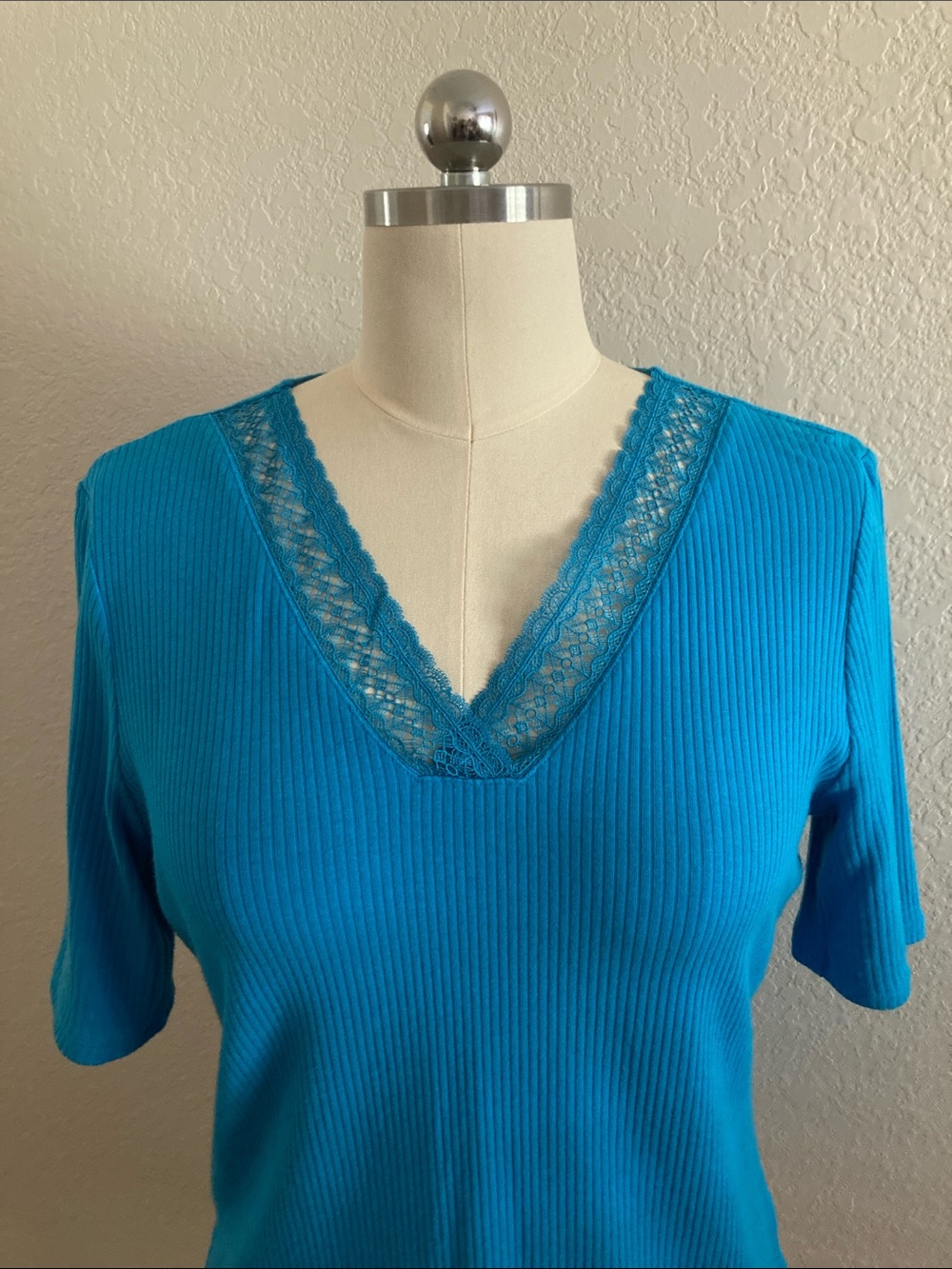Talbots Teal V-Neck Ribbed Short Sleeve Top with Lace Trim